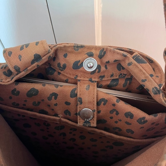 RARE BAGGU cheetah print laptop duck bag! - Picture 2 of 6